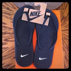 Nike SolarSoft Flipflop’s